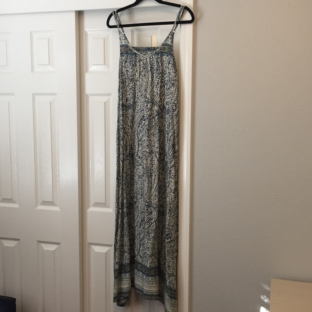 Blue and white patterned maxi dress BRAND NEW